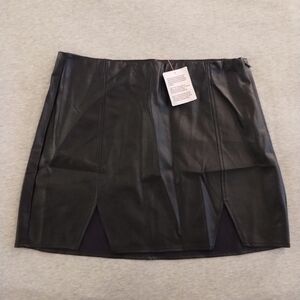 Miss Selfridge Women's Black Faux Leather Mini Skirt - Size US 14 NWT